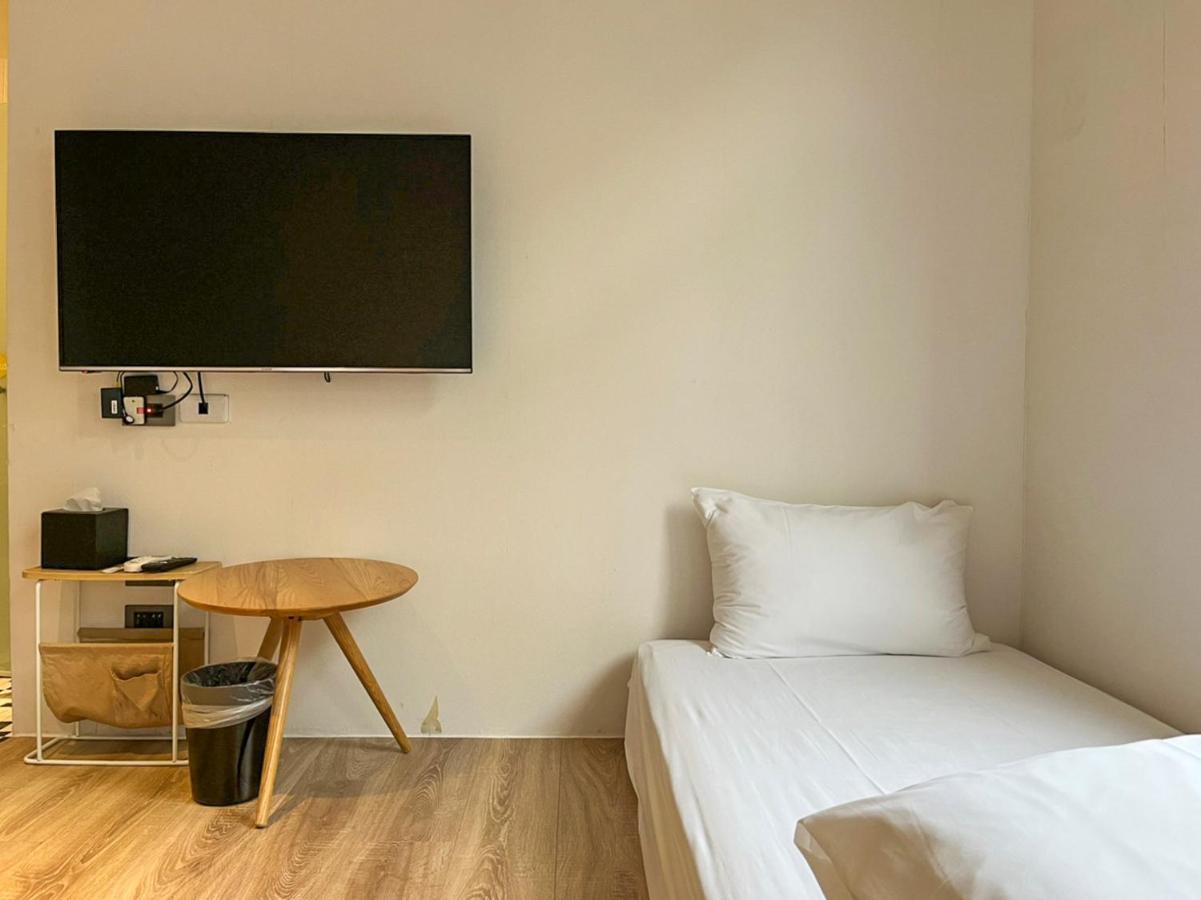 Light Hostel Hualien Экстерьер фото