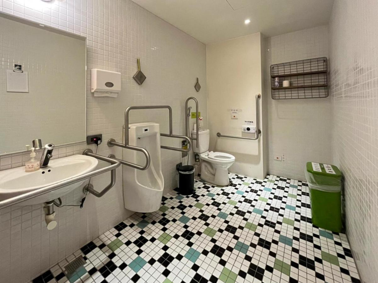 Light Hostel Hualien Экстерьер фото