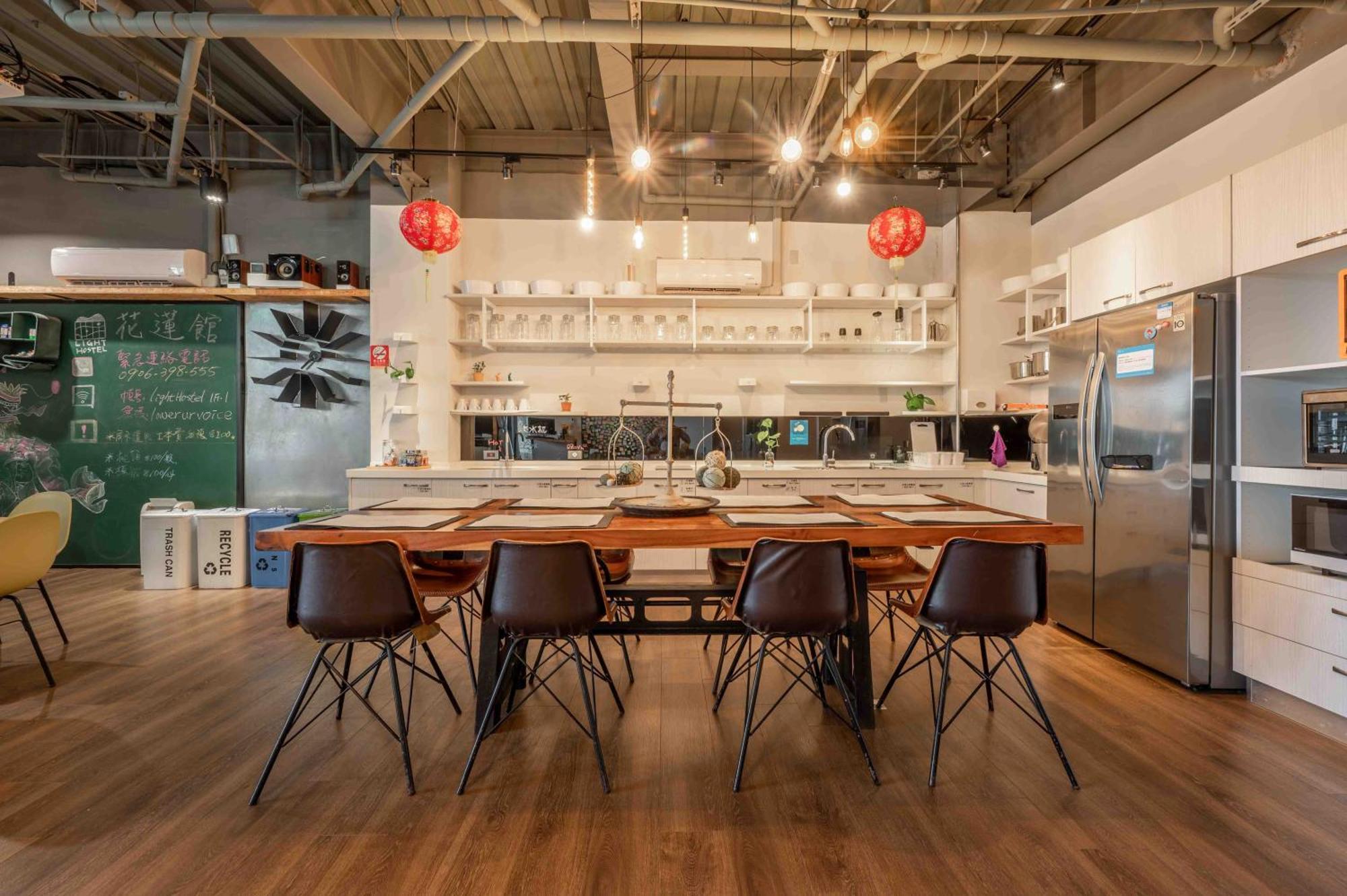 Light Hostel Hualien Экстерьер фото