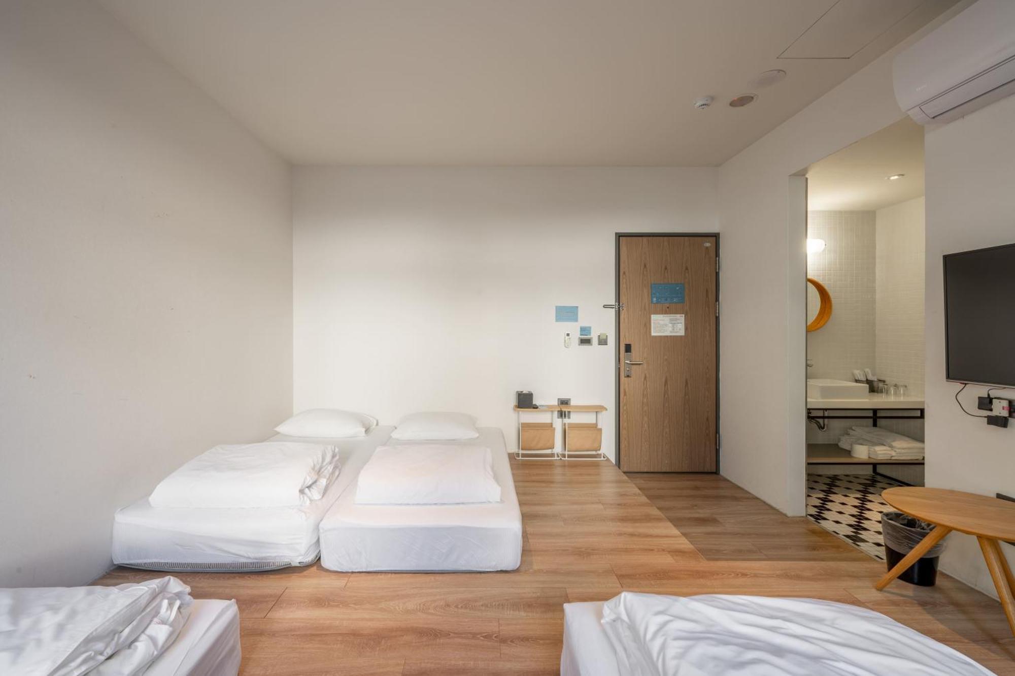 Light Hostel Hualien Экстерьер фото