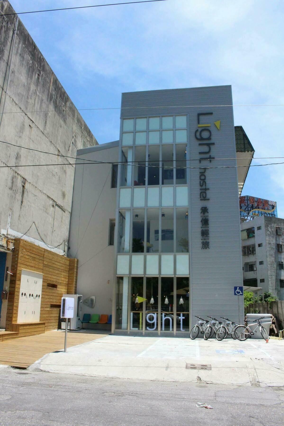 Light Hostel Hualien Экстерьер фото