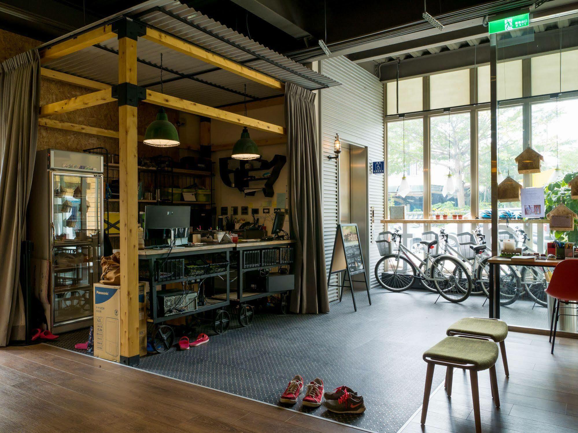 Light Hostel Hualien Экстерьер фото